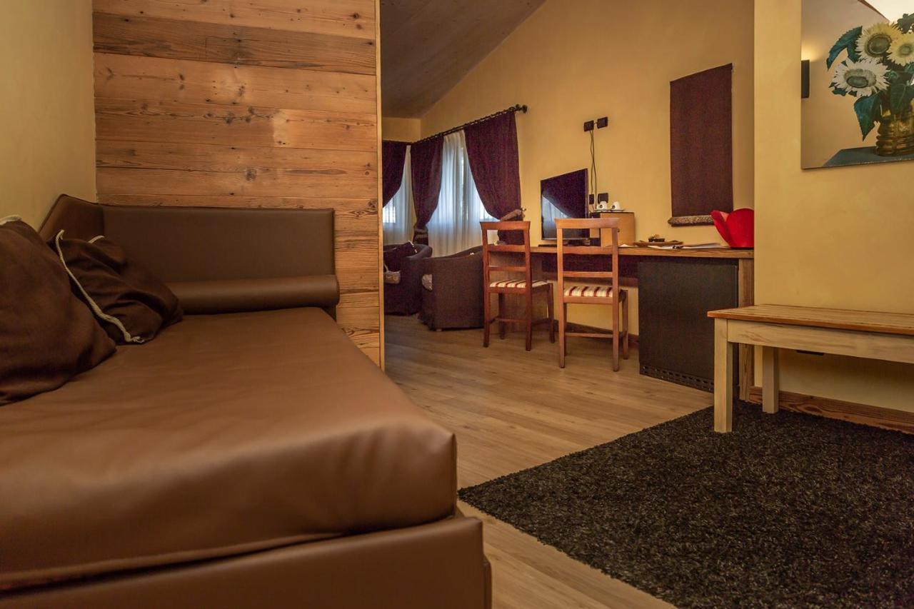 Hotel Chaberton Cesana Torinese Exterior photo